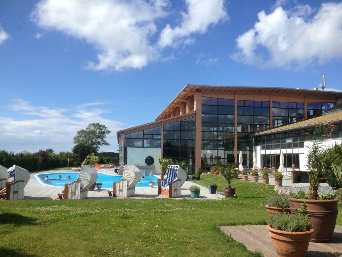 Ferienwohnung Möwe im Ferien-Resort Rügen Sagard Exterior foto